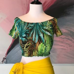 Tropical Off Shoulder Stretch Crop Top